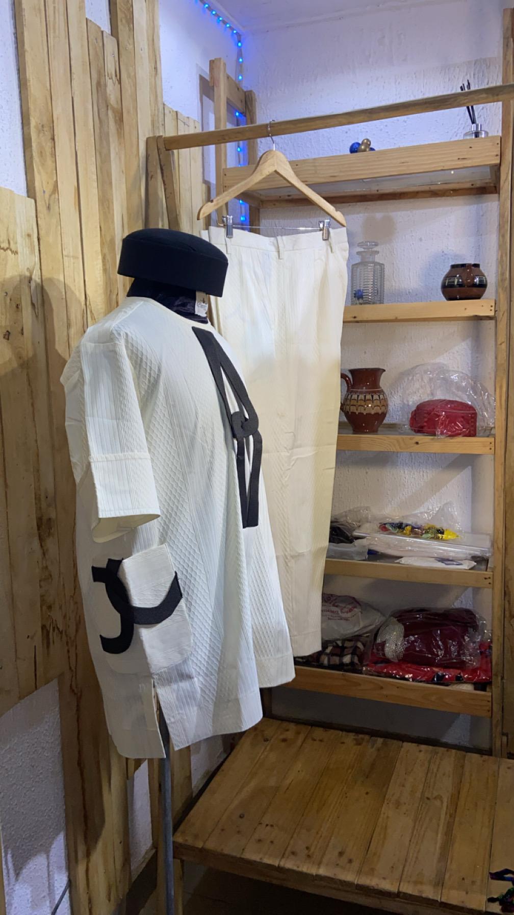 Modern Jacquard Men’s Kaftan- Black-Rim Finishing (Cut-to-Fit)